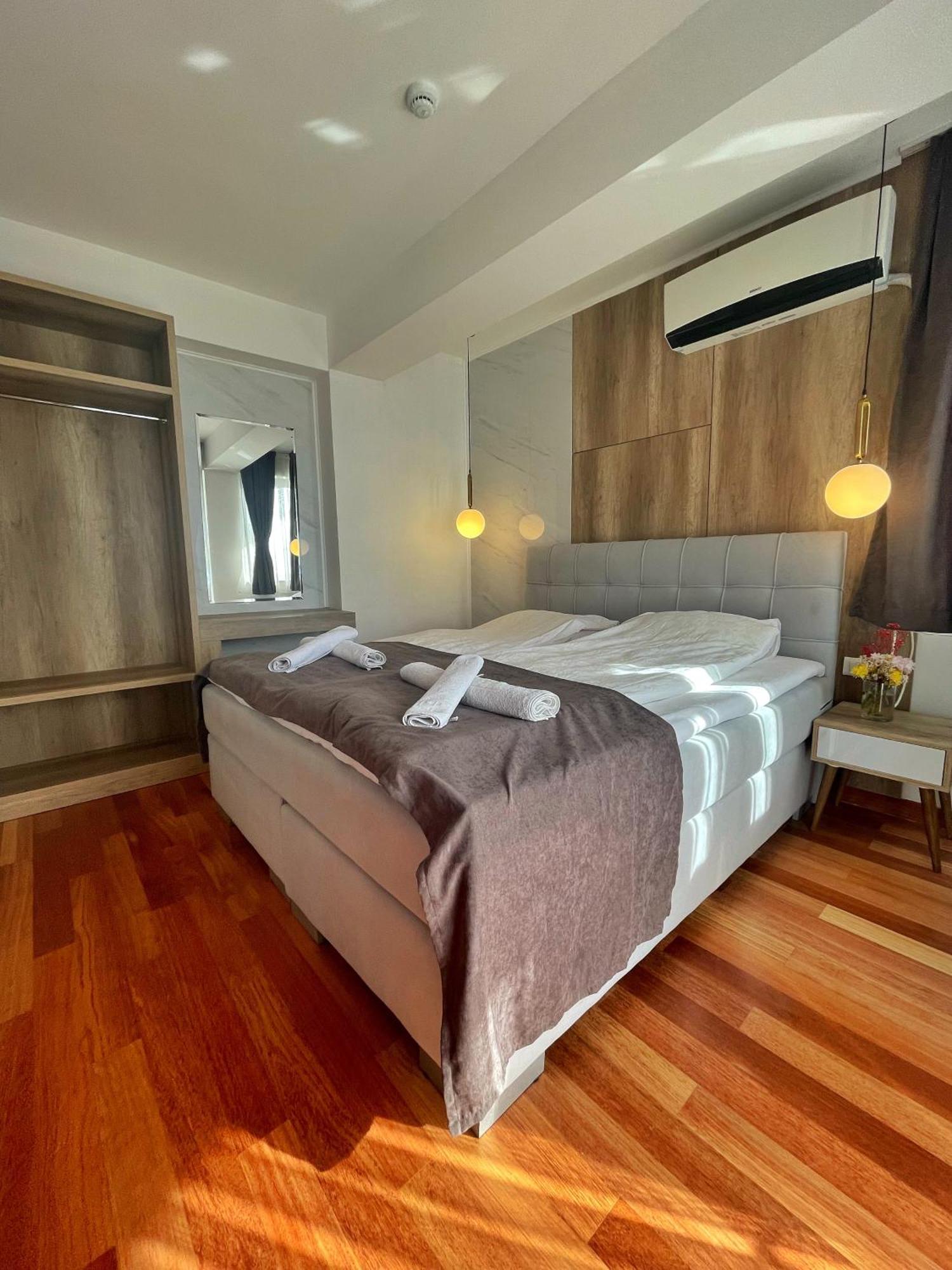 Villa Nika Pestani Luaran gambar